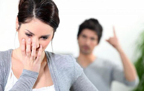 Đau đớn chồng bí mật cưới vợ khác