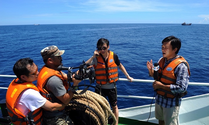 Phóng viên VTV với những hình ảnh chưa từng lên sóng ở Biển Đông