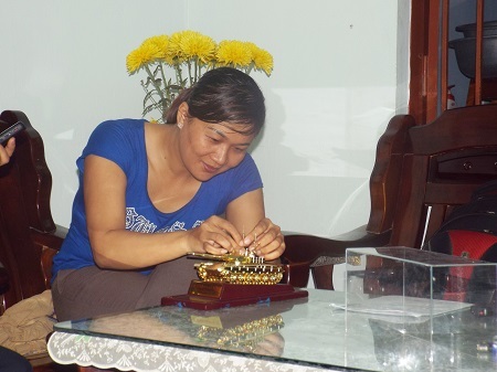 Chuyện tình người lính Trường Sa: Tấm ảnh cưới bạc màu chờ anh về