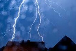 Thanh Hoá: Một phụ nữ bị sét đánh chết trong tình trạng biến dạng