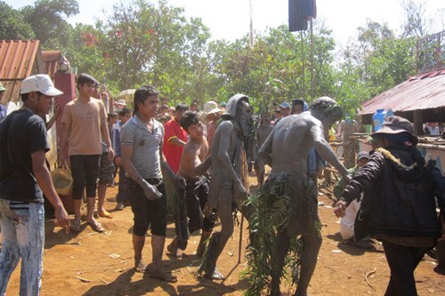 Đặc sắc lễ bỏ mả của người J'rai