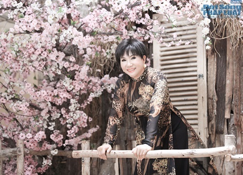 Danh ca Lệ Thu làm liveshow đầu tiên tại Việt Nam