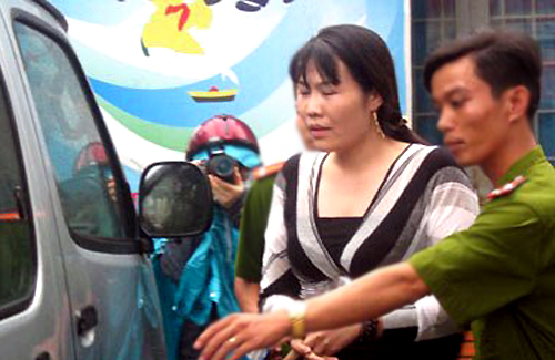 Bà chủ xăm rết lên mặt thiếu nữ có thể nhận 7 năm tù