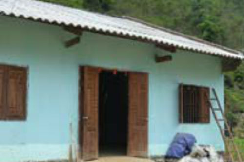 Nấu ăn bằng chảo điện bị sét đánh chết