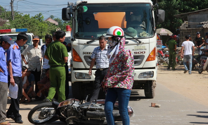 Huế: Va chạm với xe ô tô, một người tử vong