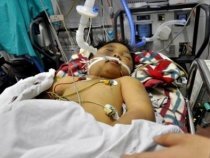 Cậu nhét than vào miệng khiến cháu 1 tuổi tử vong