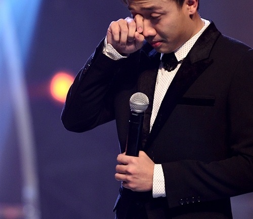 Trấn Thành buồn vì Lệ Rơi được mời đi hát với catse khủng