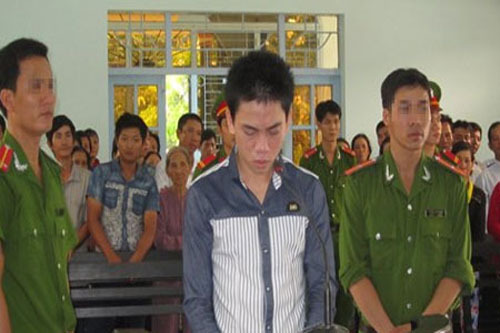 Hận tình, bạo dâm người yêu bên mộ đứa con xấu số