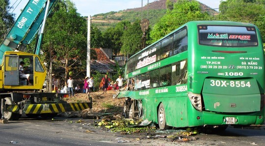 Phú Yên: Tai nạn kinh hoàng, 9 người thương vong