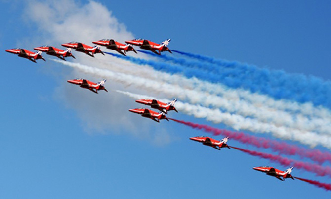 Chiêm ngưỡng khí tài quân sự đắt tiền ở triển lãm Farnborough