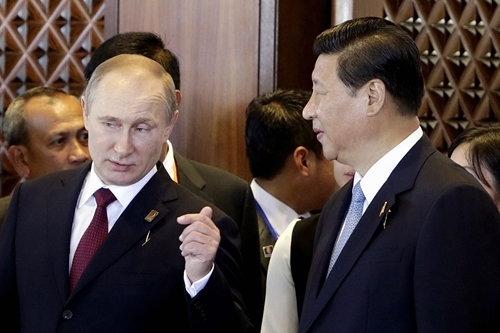 Vì sao Tập Cận Bình “ngưỡng mộ” Putin?
