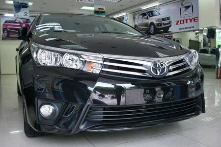 Corolla Altis thế hệ mới ồ ạt về Việt Nam