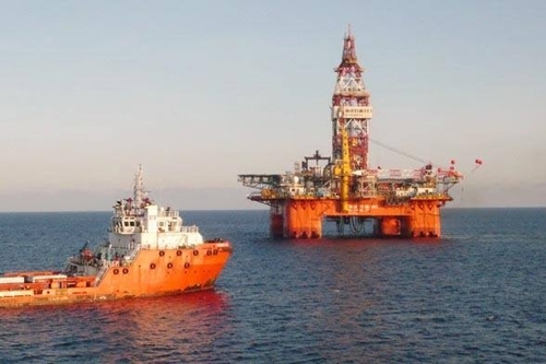 Chuyên gia Nga: Trung Quốc “tạm thời” di chuyển giàn khoan 