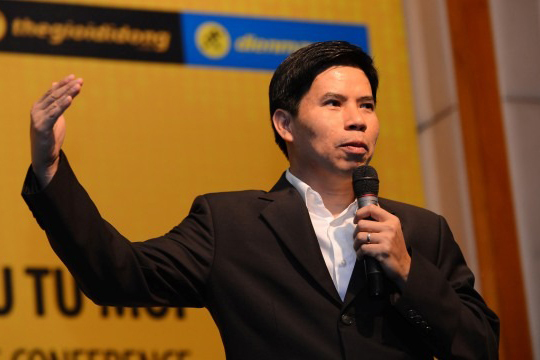 Ông chủ Thế giới di động vượt mặt đại gia Việt