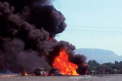 Trung Quốc: Nổ lớn trên đường cao tốc, 38 người chết