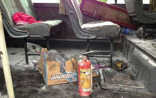 Xe khách bốc cháy trong hầm Hải Vân, 95 người được giải thoát