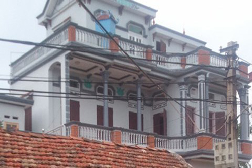 Em đánh chị dâu nhập viện, truy sát cả nhà anh trai