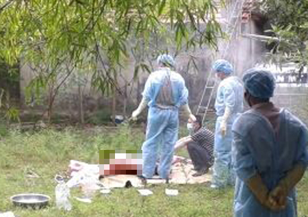 Phát hiện một phụ nữ chết bất thường dưới giếng nước