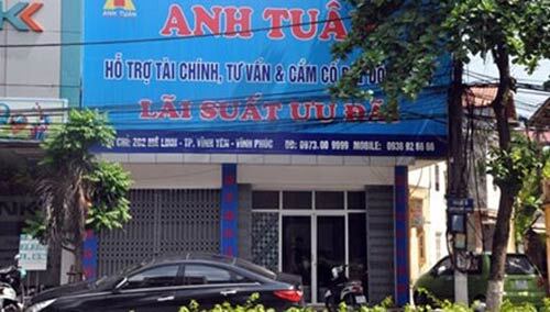 Nã súng trong đêm, ba người dính hơn 70 viên đạn