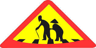 Tháo bỏ hơn 100 biển báo giao thông