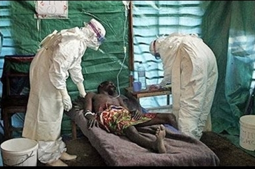 Thế giới rúng động trước đại dịch Ebola
