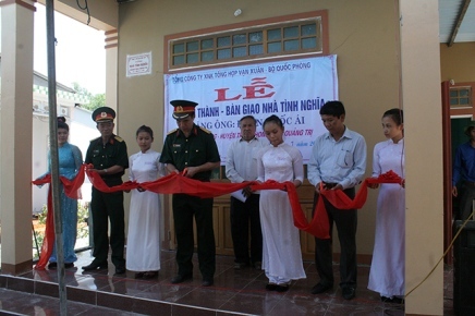 Mái ấm nghĩa tình 