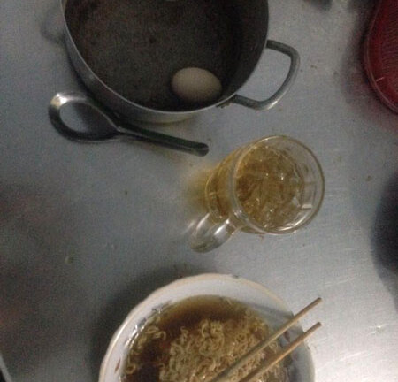 Cầu thủ An Giang phải ăn mì gói qua ngày, khó lấy vợ