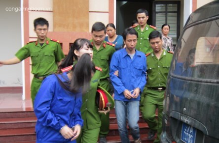 Mối tình của kiều nữ massage và trùm buôn ma túy