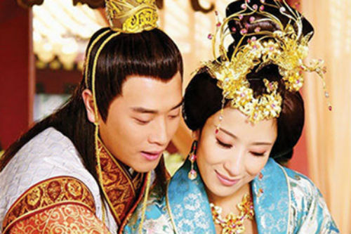 “Xuân dược” giúp Quý phi già mê hoặc quân vương 