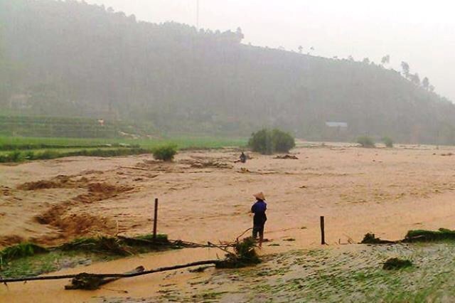 Thời tiết ngày 20/8: Mưa trên cả nước, Bắc Bộ đề phòng lũ quét