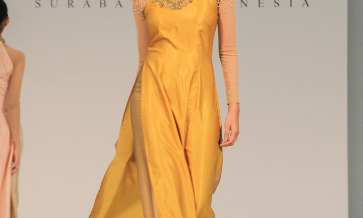 Áo dài của Lê Thanh Phương nổi bật tại Asia fashion week 2014