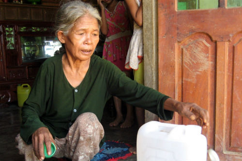 Kỳ cục chuyện ngôi làng chữa bệnh bằng… phép thuật