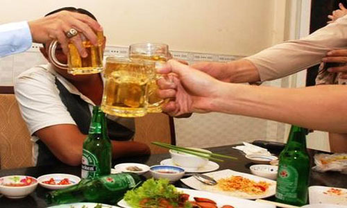 2 phó giám đốc sở đánh nhau trong giờ hành chính