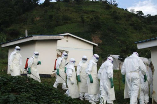 Vợ chồng tung tin đồn dịch Ebola ở Việt Nam bị phạt 20 triệu đồng