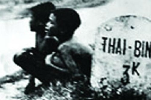 Nạn đói ở Thái Bình: Bóp cổ, moi thức ăn từ miệng người khác