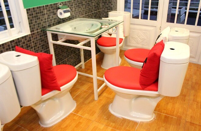 Độc đáo quán cà phê bồn cầu tiền tỷ ở Sài Gòn