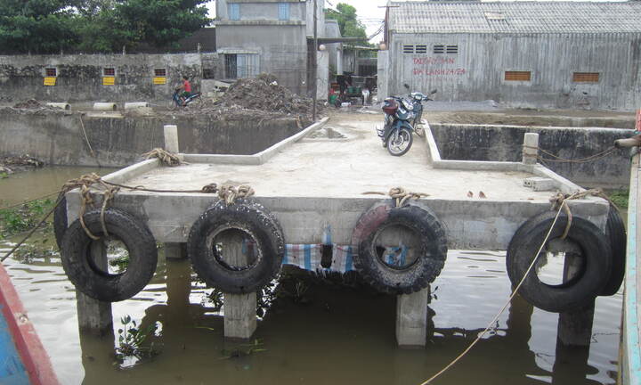 Nâng cấp cảng cá Lạch Vạn trước mùa mưa bão