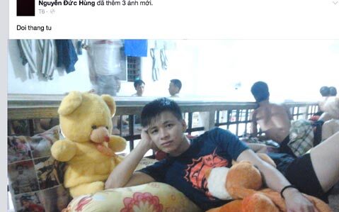 Phạm nhân vô tư “lướt” facebook trong… tù?