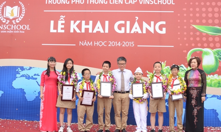 Lễ khai giảng đầu tiên tại Trường PT Liên cấp Vinschool