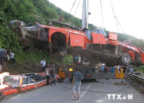 Tuyên dương 16 thanh niên cứu người trong vụ tai nạn ở Lào Cai