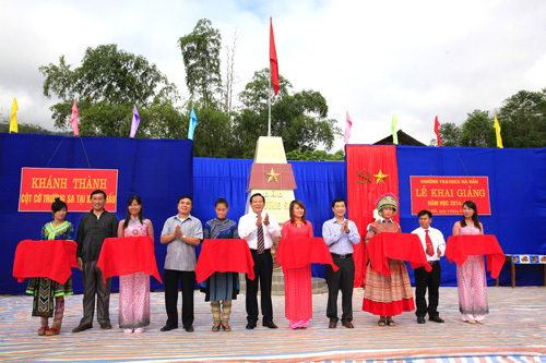 Khánh thành cột cờ chủ quyền Trường Sa ở Yên Bái