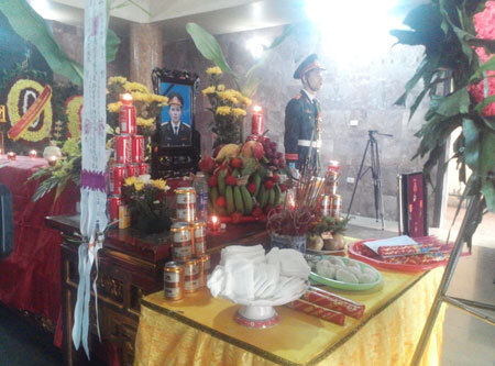 Vụ máy bay rơi: Tiễn đưa thượng úy Nguyễn Hoàng Anh về đất mẹ