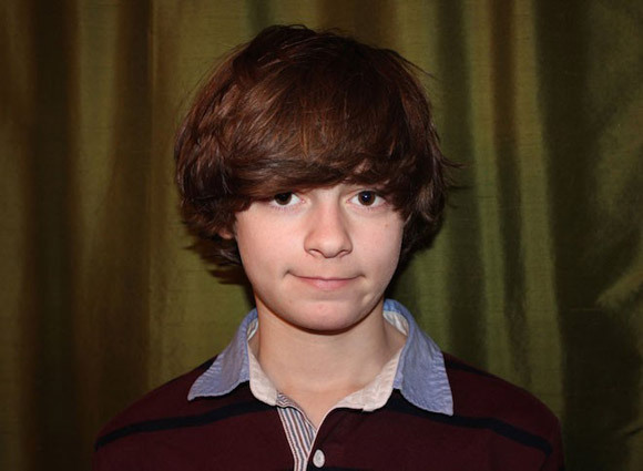 Cậu bé 14 tuổi được cả Apple và Google mời làm việc