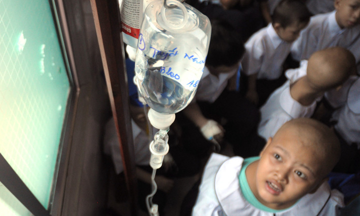 Khai giảng lớp học đặc biệt với những học sinh...“trọc đầu”