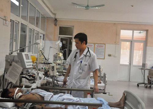 Một nạn nhân ngạt khí trong phòng karaoke hồi tỉnh