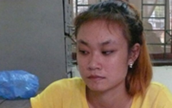 Tú bà điều hành đường dây “gái gọi” nữ sinh trung học