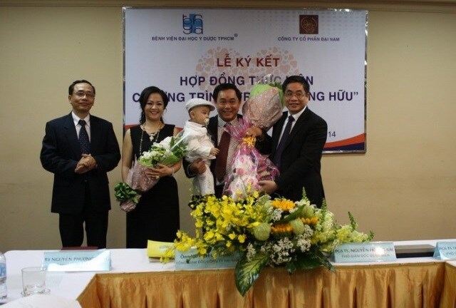 Ông Huỳnh Uy Dũng ủng hộ 1.800 tỷ đồng giúp mổ tim cho trẻ nghèo