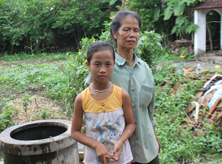 “Mẹ ơi đừng chết, cơm rau mẹ nấu con thấy vẫn ngon”