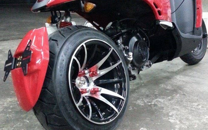 Honda Scoopy  "lột xác " hầm hố với dàn chân sau cực khủng