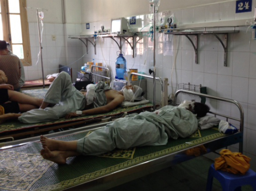 Cháy quán bar Luxury khiến 13 người bị bỏng phải nhập viện